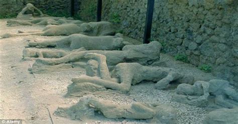 did anyone in pompeii survive|Vesuvius killed people of Pompeii in 15 minutes, study .